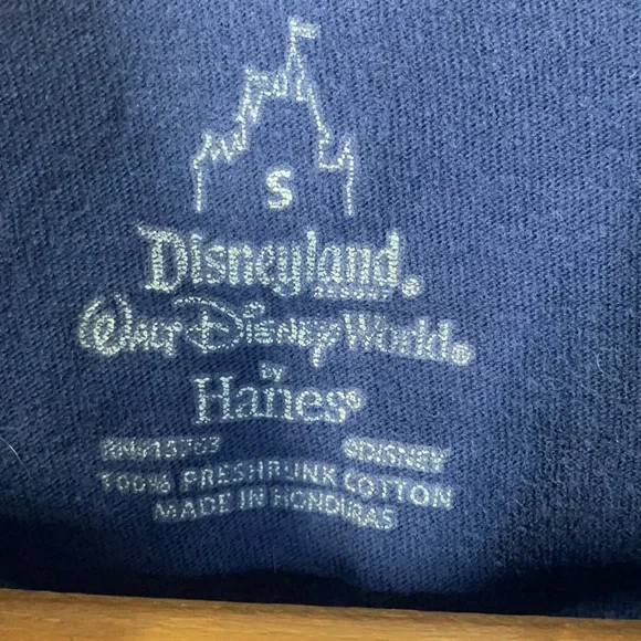 Vintage Hanes Walt Disney World Graphic Blue T-Shirt Relaxed Fit Long Sleeve - Picture 3 of 5